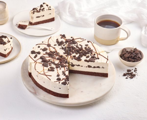 Cookies & Cream Cheesecake - Heaven's Kitchen